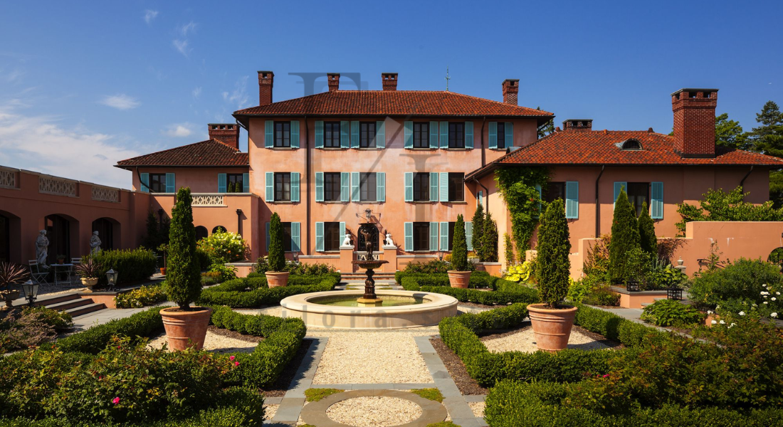 Luxury Historic Mansions 